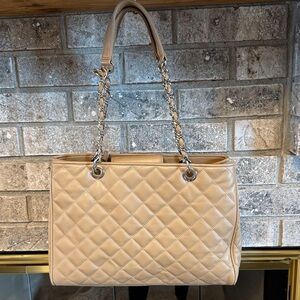 Talbots Quilted Shoulder Tote in Beige